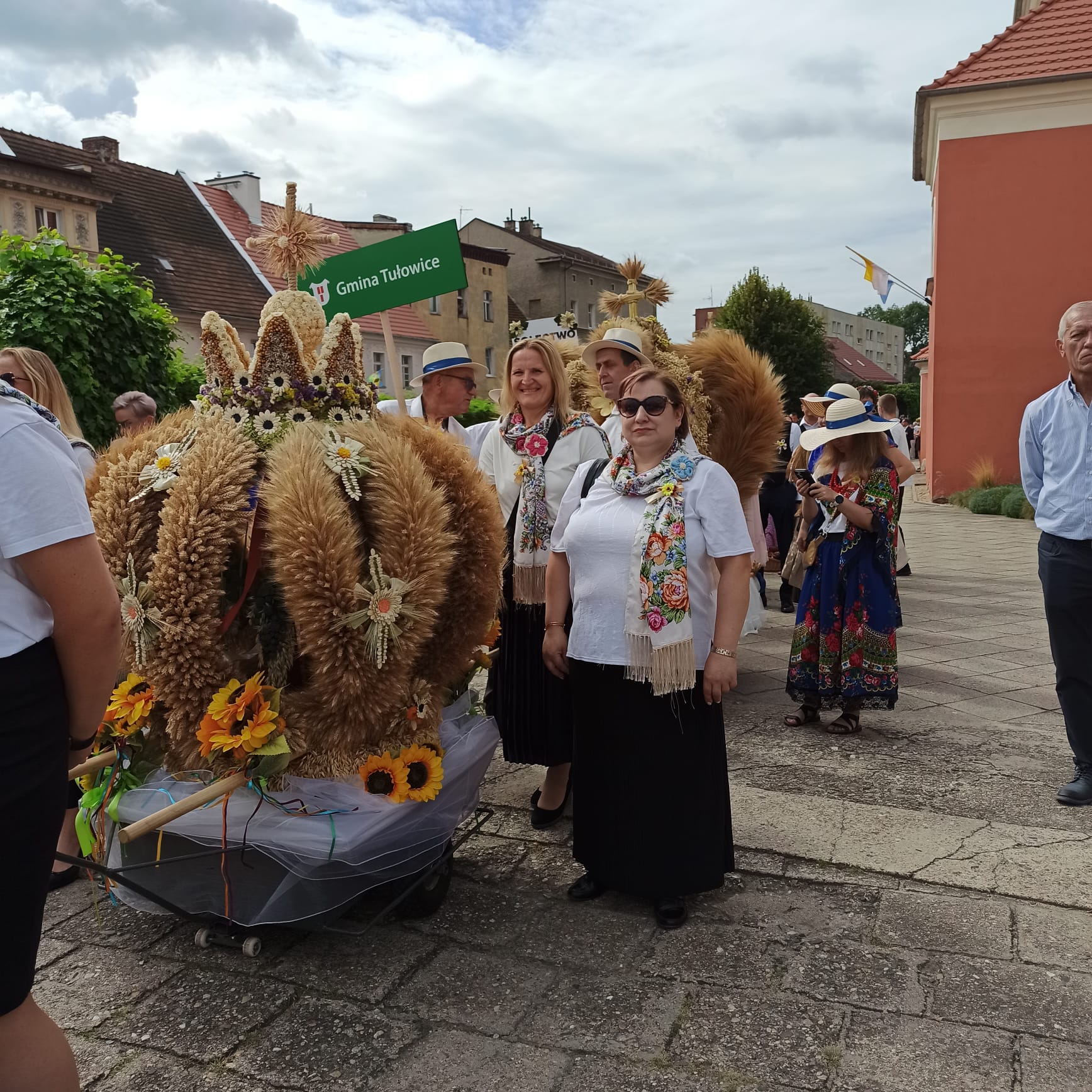 Stare Siołkowice na Dożynkach Powiatowo–Gminnych w Niemodlinie