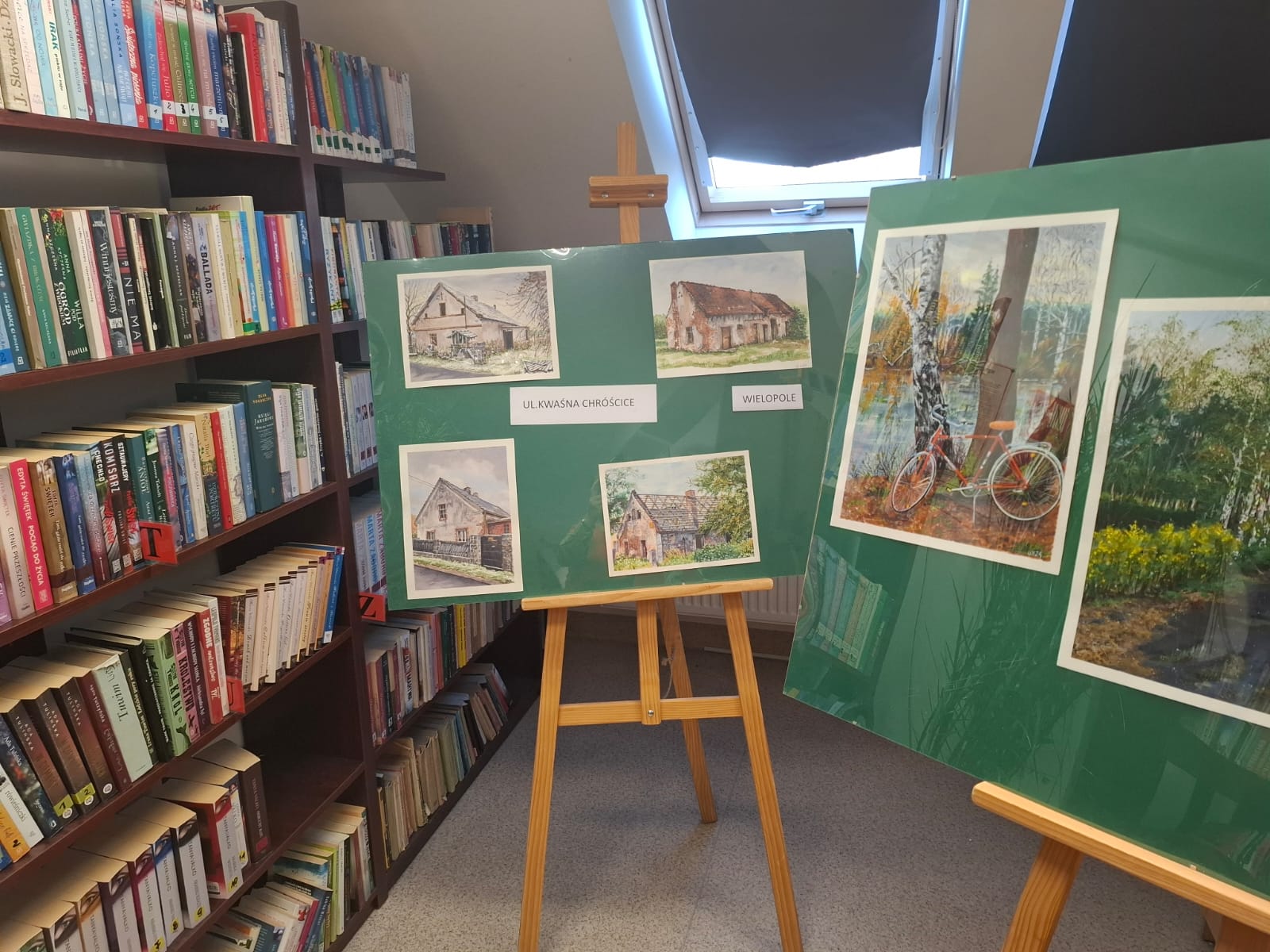 Otwarcie wystawy twórczości Urszuli Nawrath w Bibliotece w Starych Siołkowicach [ZDJĘCIA]