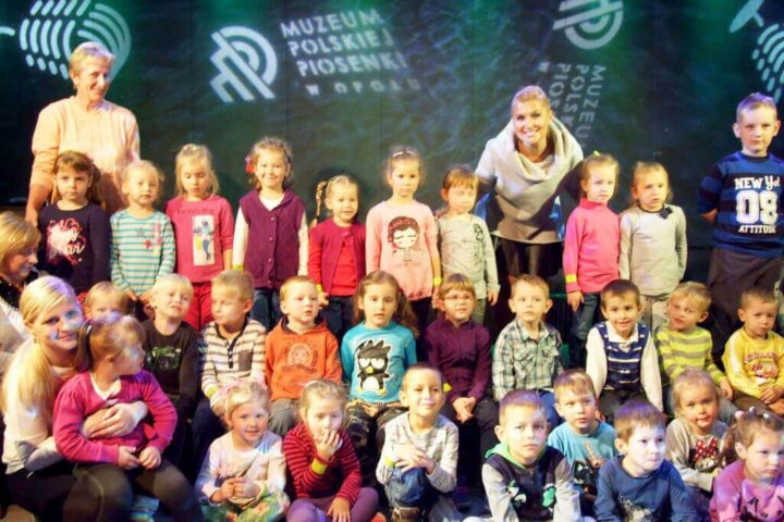 Przedszkolaki na warsztatach z Katarzyną Skrzynecką
