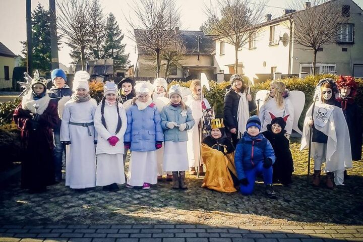 Szkolni kolędnicy ruszyli!