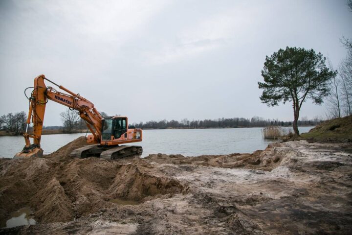 Ruszyła budowa kąpieliska w Nowych Siołkowicach - trwają prace nad plażą