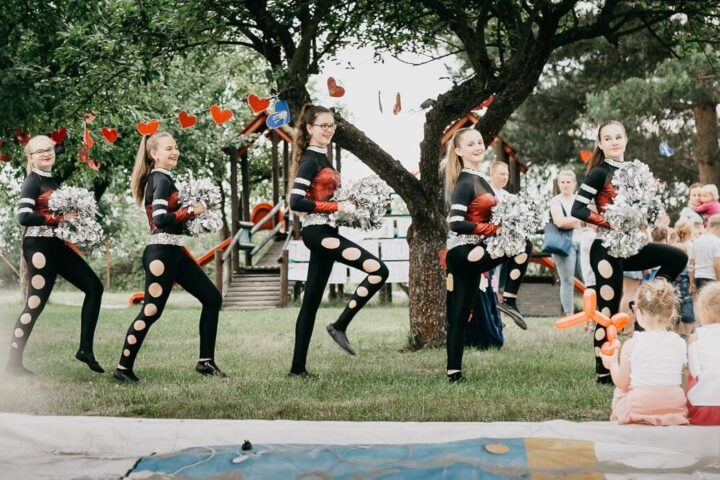 Pomóż spełnić marzenia - wsparcie dla tancerek z zespołu Euforia!