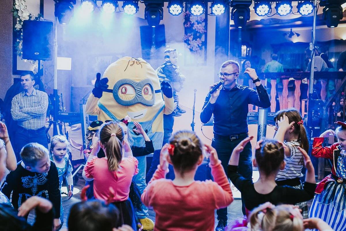 Niedzwiedź oraz minionek bawili wczoraj siołkowickie dzieci!