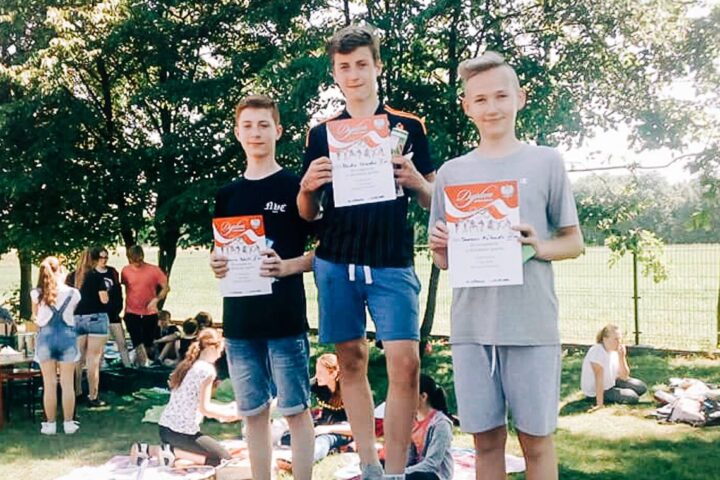 Dzień Sportu Szkolnego i Dniem Dziecka w szkole postawniej [zdjęcia]