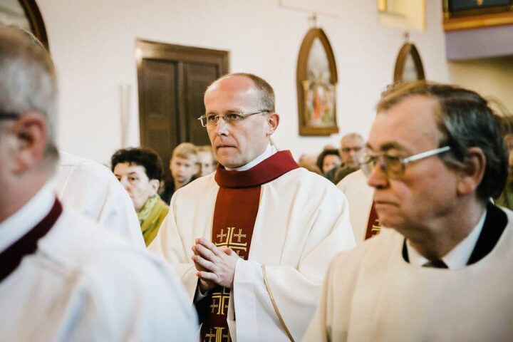 ks. Jarosław Ostrowski - Parafia Stare Siołkowice
