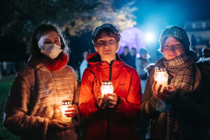 „FAKLE - ŚWIATEŁKO DLA ZMARŁYCH” filmy z cyklu “Ocalić od zapomnienia”