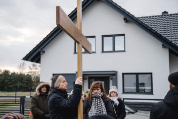 Ulicami Starych Siołkowic przeszła Droga Krzyżowa