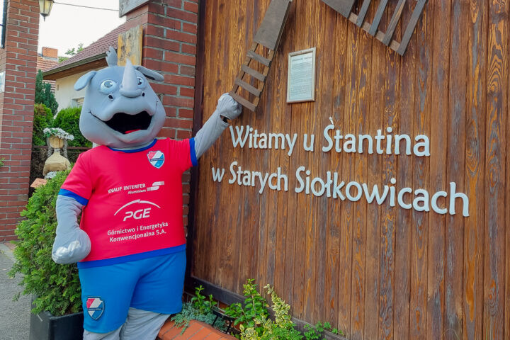 "Gwardek" - maskotka klubu KPR Gwardia Opole w Starych Siołkowicach