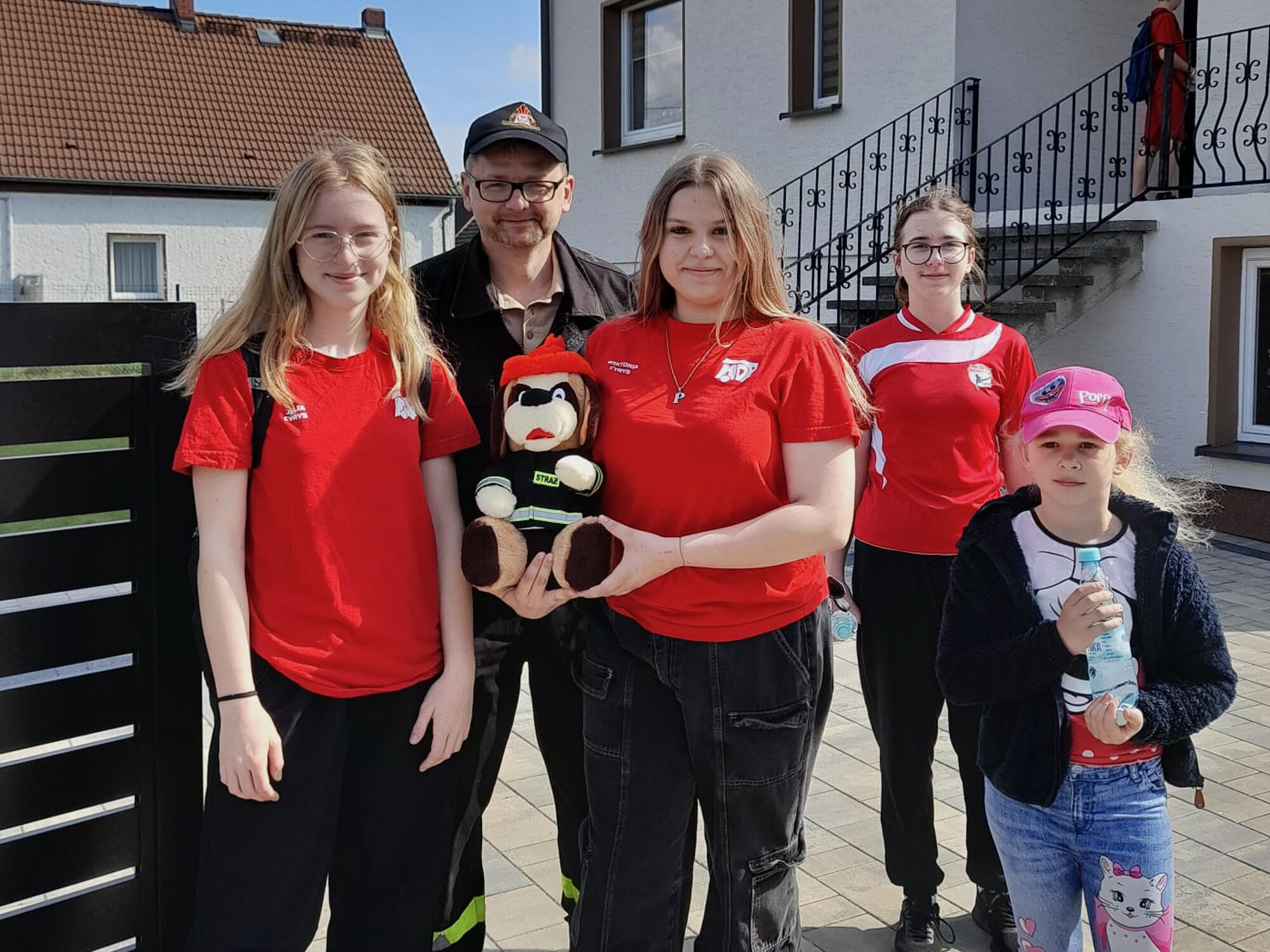 Strażacka gra terenowa w ramach Akademii Młodego Strażaka [ZDJĘCIA]