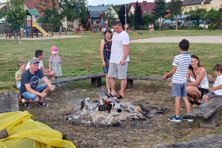 Nabożeństwo Majowe i Światowy Dzień Dziecka w Nowych Siołkowicach