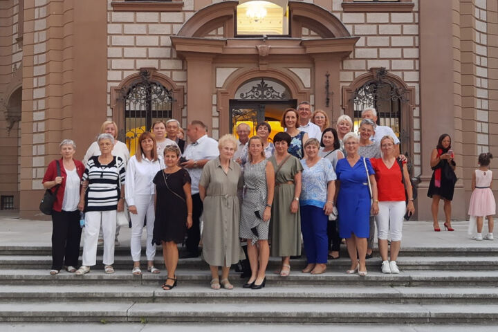 Spektakl „Księżniczka Czardasza” na Zamku w Mosznej był udanym wydarzeniem dzięki współpracy lokalnych organizacji