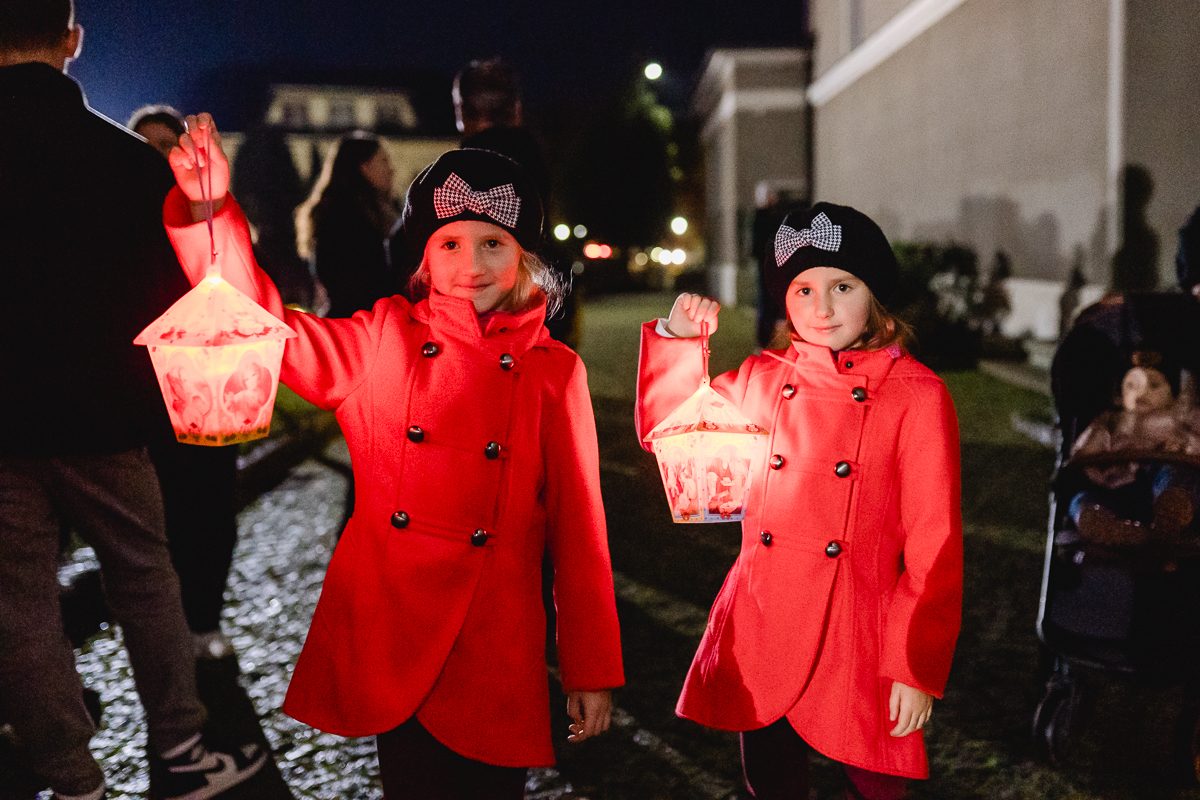 Światło pamięci i tradycji - siołkowicka procesja z Faklami