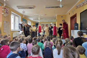 Uczestnicy WTZ zaprezentowali wyjątkowe jasełka w naszym przedszkolu